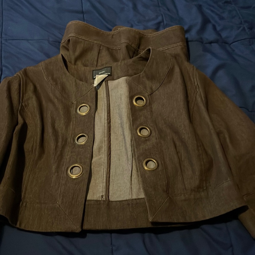 New York and company women pant set the jacket is L the pants size 8
